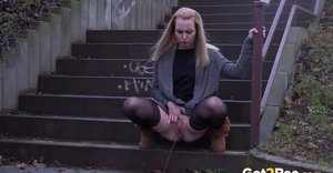 Got 2 Pee are proud to present you with xxx pics featuring Debora in golden shower session